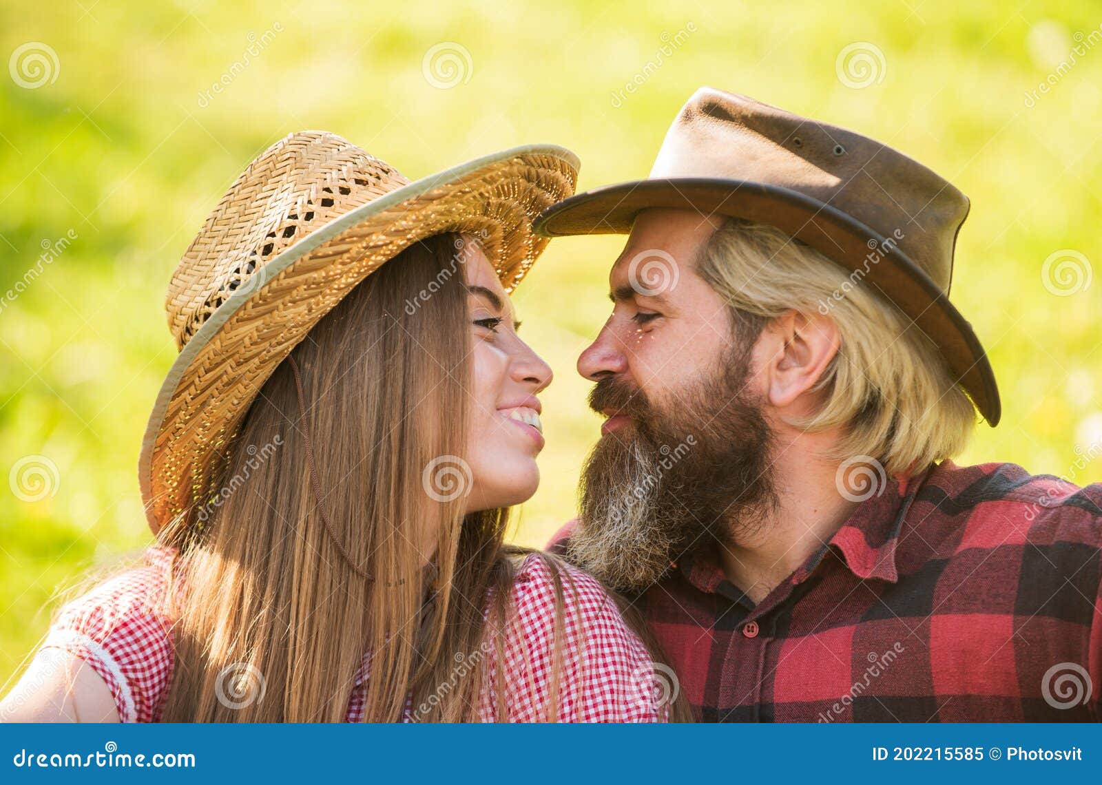 ANALYZING LATIDATE - THE TRICK ADVANTAGES IN ADDITION TO DISADVANTAGES OF CYBER NET DATING ANALYZING LATIDATE - THE TRICK ADVANTAGES IN ADDITION TO DISADVANTAGES OF CYBER NET DATING